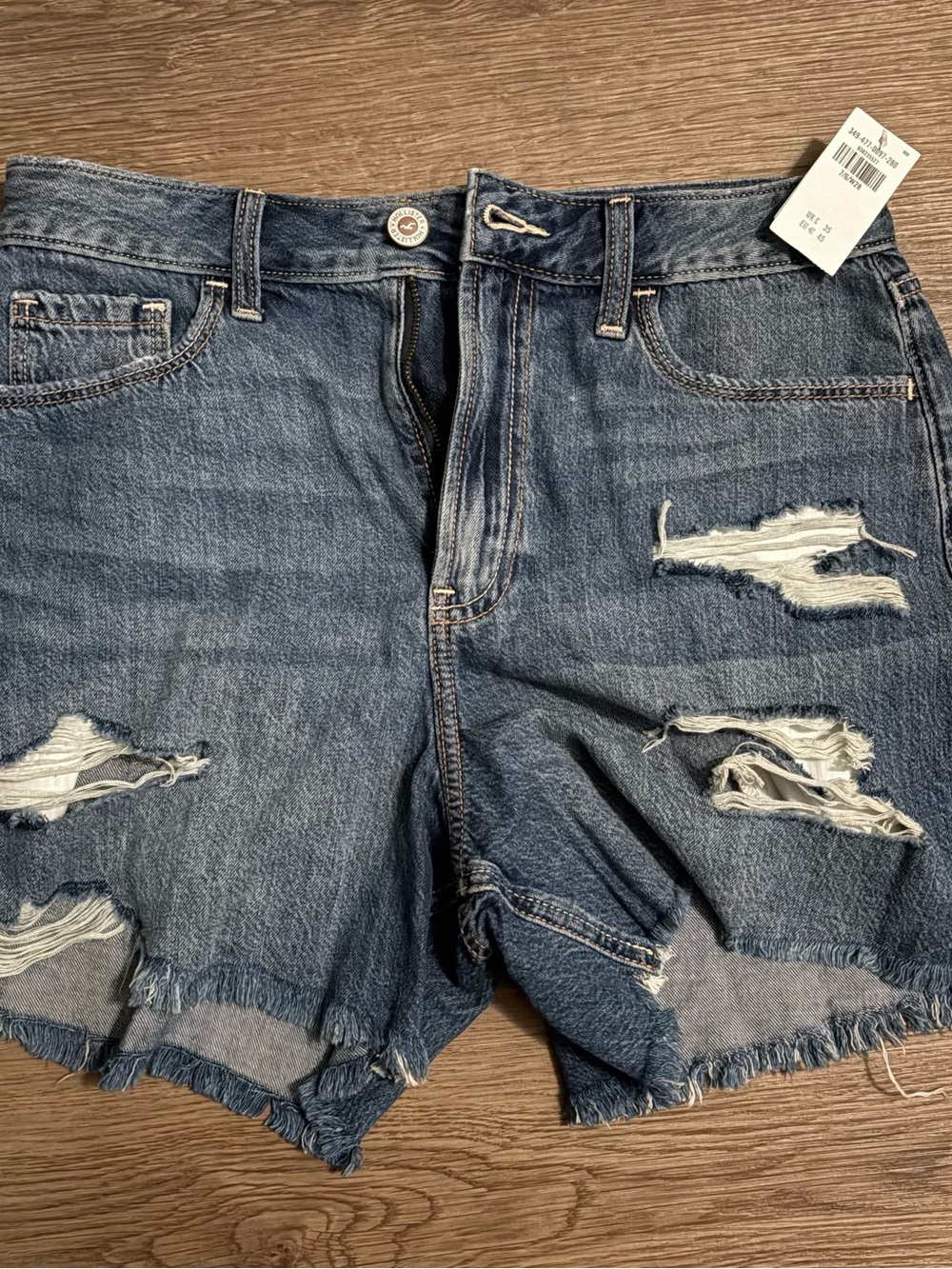 NWT Hollister Sz 6 Distressed Denim Cutoff Shorts - Blue